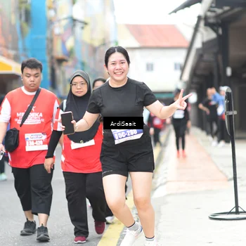 Runner Photo 8104800