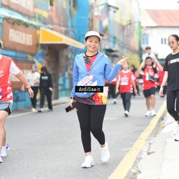 Runner Photo 8104835