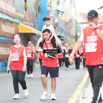 Runner Photo 8104843