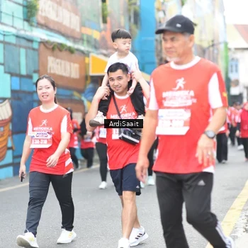 Runner Photo 8104844