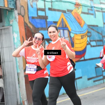 Runner Photo 8104859