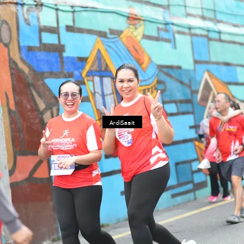 Runner Photo 8104861