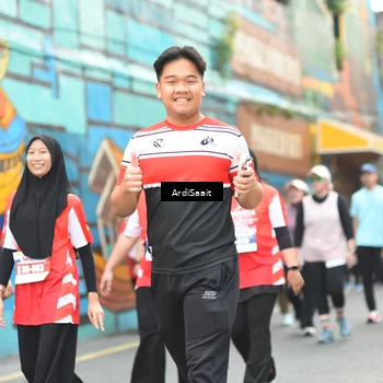Runner Photo 8104876