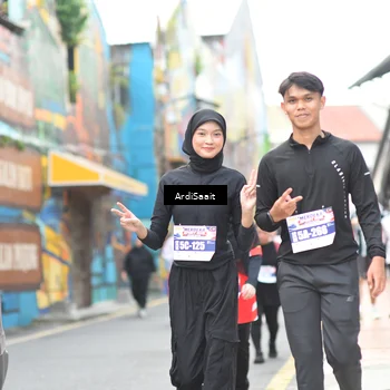 Runner Photo 8104901
