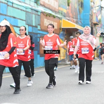 Runner Photo 8104949
