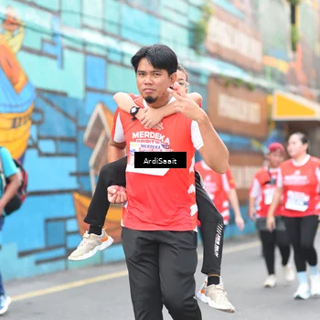 Runner Photo 8104973