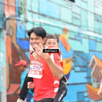 Runner Photo 8104984