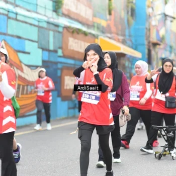 Runner Photo 8105005