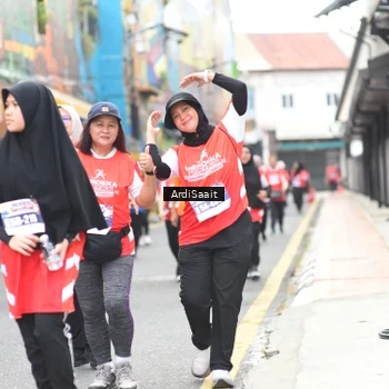 Runner Photo 8105020