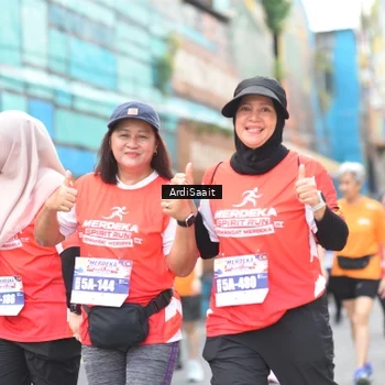 Runner Photo 8105023