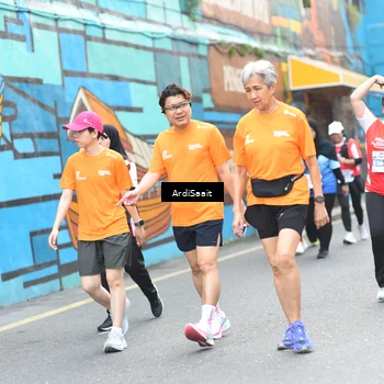 Runner Photo 8105025