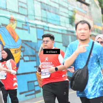 Runner Photo 8105058