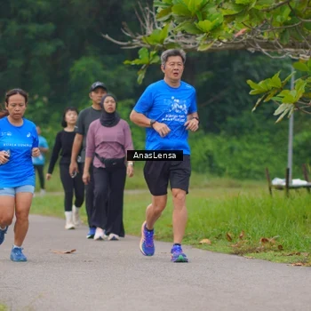 Runner Photo 8107243