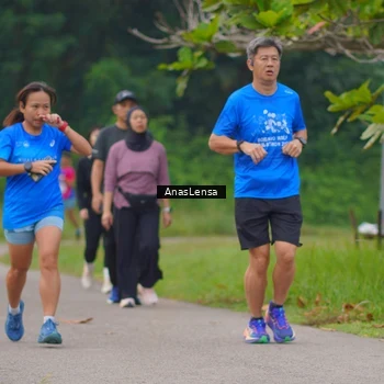 Runner Photo 8107255