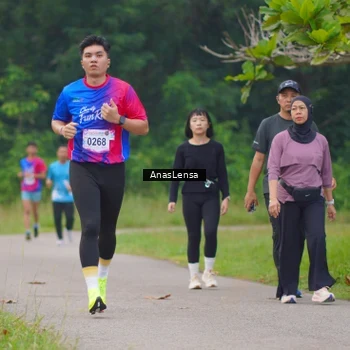 Runner Photo 8107262