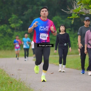 Runner Photo 8107281