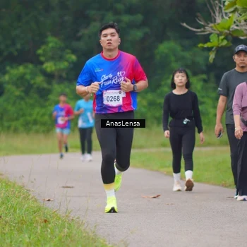 Runner Photo 8107282