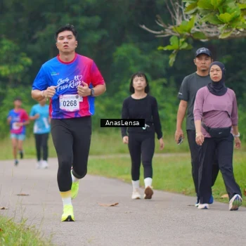 Runner Photo 8107291