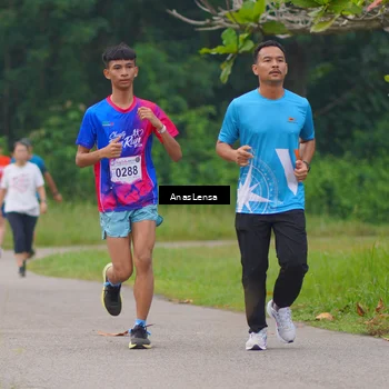 Runner Photo 8107342
