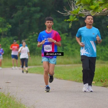 Runner Photo 8107410