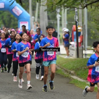 Runner Photo 8107471