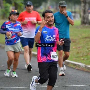 Runner Photo 8107600