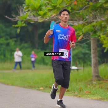 Runner Photo 8107933