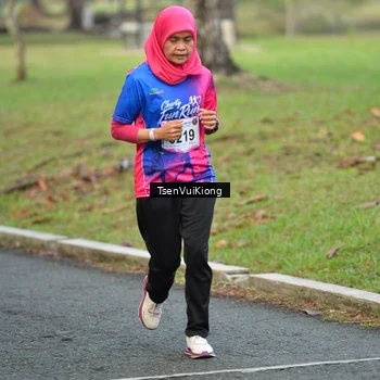 Runner Photo 8108011