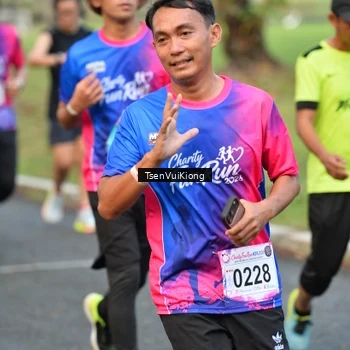 Runner Photo 8108014