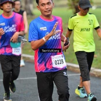 Runner Photo 8108017