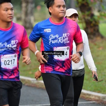 Runner Photo 8108040