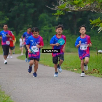 Runner Photo 8108049