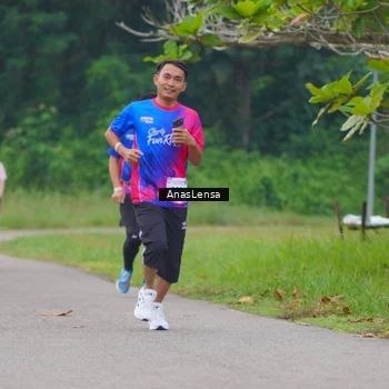 Runner Photo 8108092