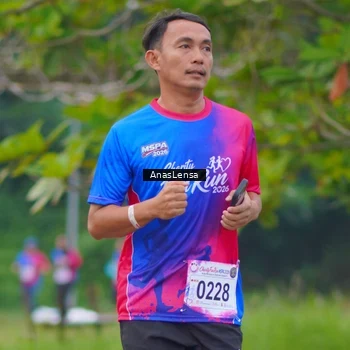 Runner Photo 8108133
