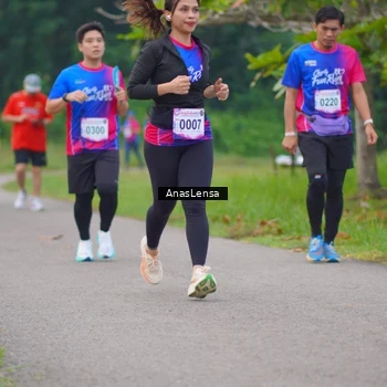 Runner Photo 8108140