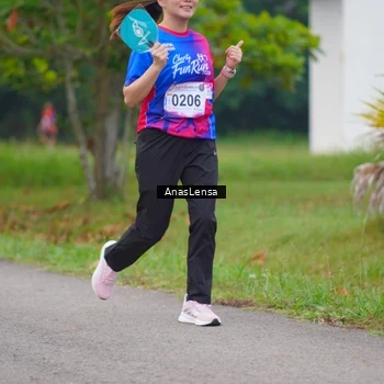 Runner Photo 8108442