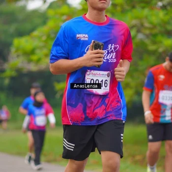 Runner Photo 8108592