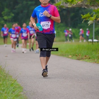 Runner Photo 8108842