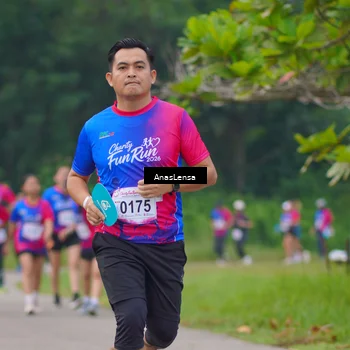 Runner Photo 8108890