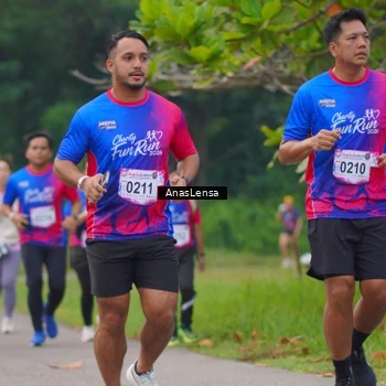 Runner Photo 8109010