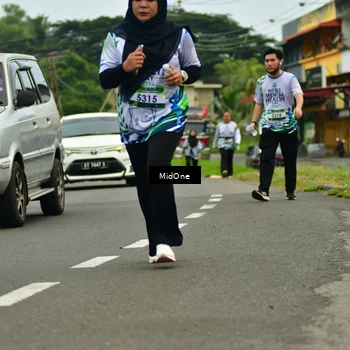 Runner Photo 8110026