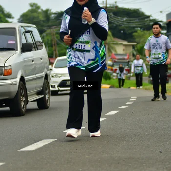 Runner Photo 8110028