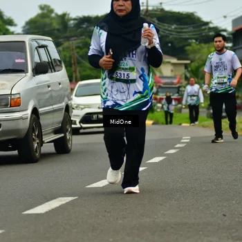 Runner Photo 8110029
