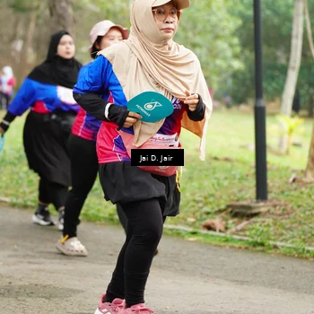 Runner Photo 8110106
