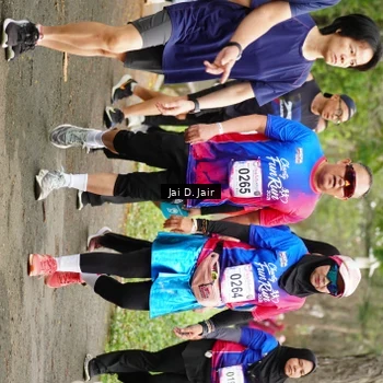 Runner Photo 8110240