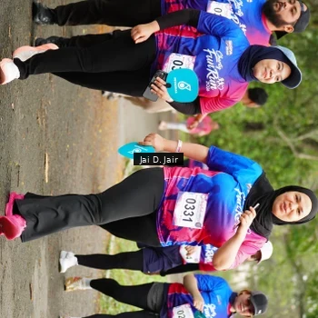 Runner Photo 8110265