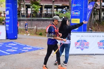 Runner Photo 81103