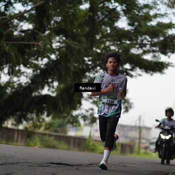 Runner Photo 8110501