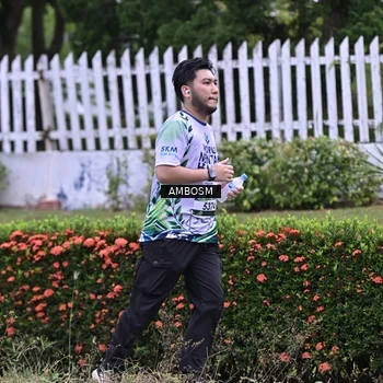Runner Photo 8110582