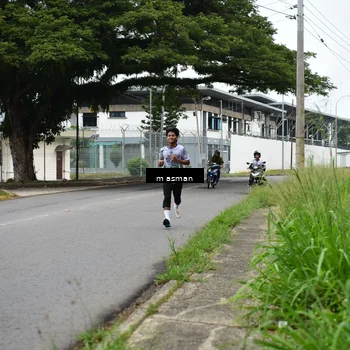 Runner Photo 8110616